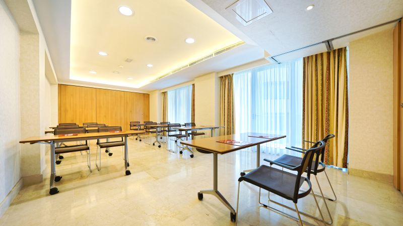 Imagen lateral del salón Pepe Dámaso y Lola Massieu